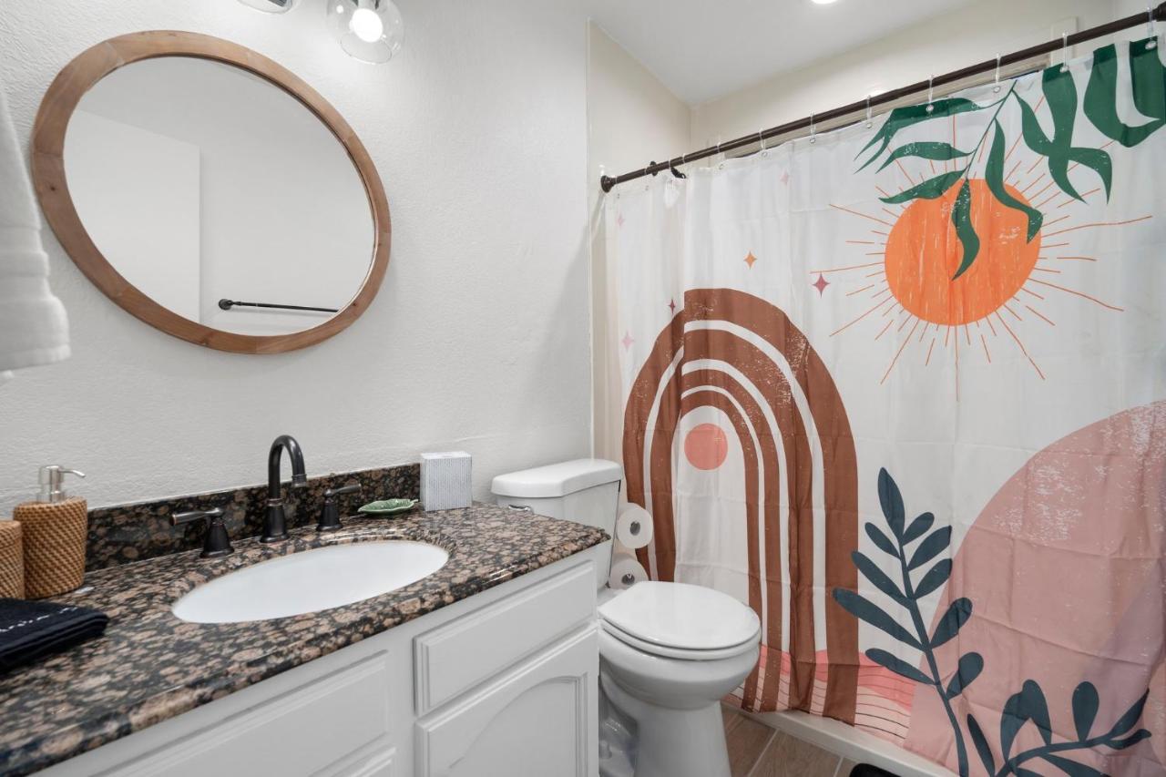 Large Pool With Diving Board, Remodeled 3Bdrm, Near State Farm Stdm And More! Peoria Luaran gambar