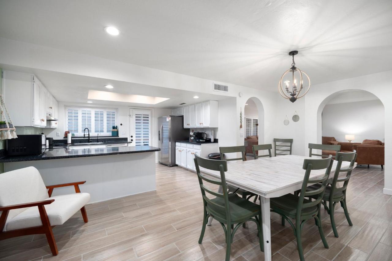 Large Pool With Diving Board, Remodeled 3Bdrm, Near State Farm Stdm And More! Peoria Luaran gambar