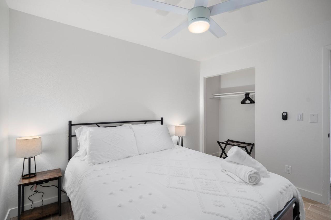 Large Pool With Diving Board, Remodeled 3Bdrm, Near State Farm Stdm And More! Peoria Luaran gambar